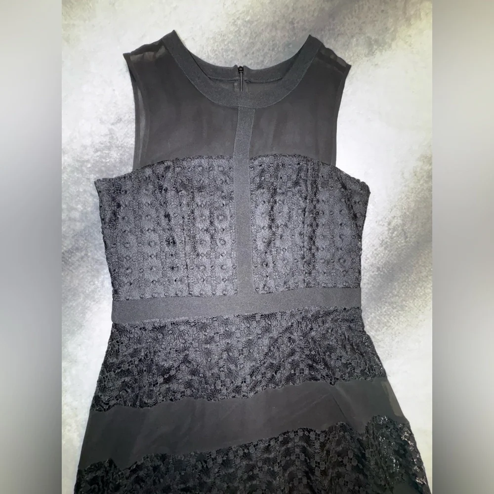 London Times Black Lace & Mesh Fit & Flare Cocktail Dress - Size 10 - Picture 4 of 6